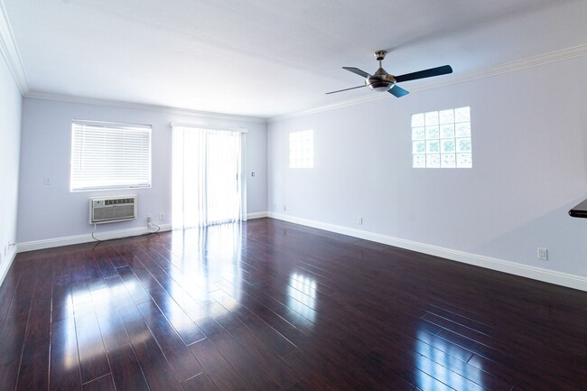 Photo - 404 W 4th St Apartamento Unidad 4
