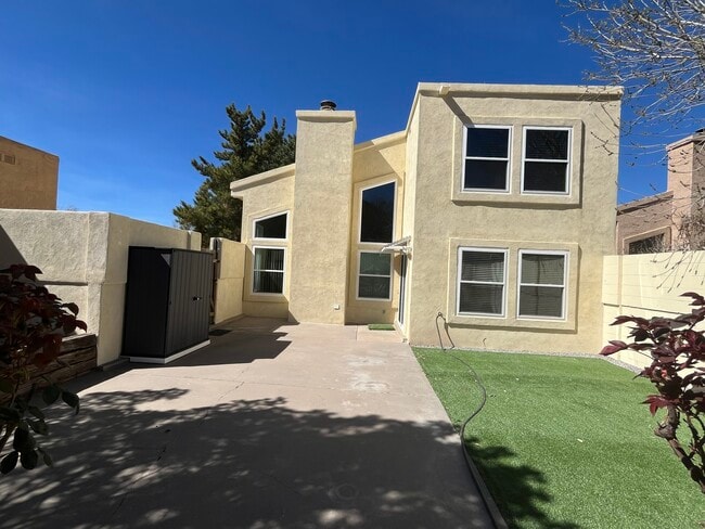 Photo - 5204 Edwards Dr NE