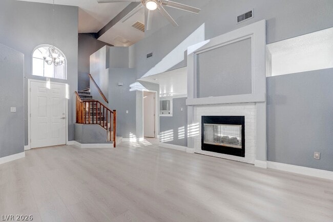 Photo - 879 Cozy Valley St