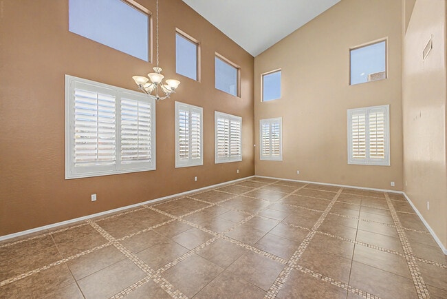 Photo - 3928 E Parkview Dr
