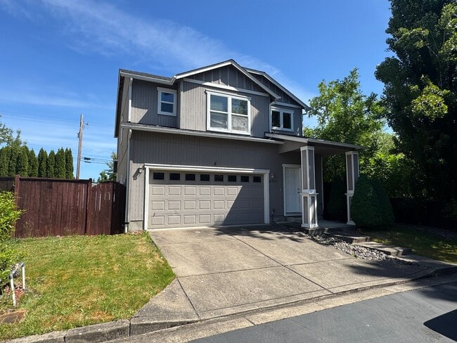 (GAR) 3 Bed/ 3 Bath - (GAR) 3 Bed/ 3 Bath House