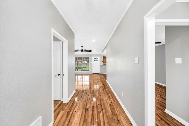 Photo - 4513 Rolando Ave