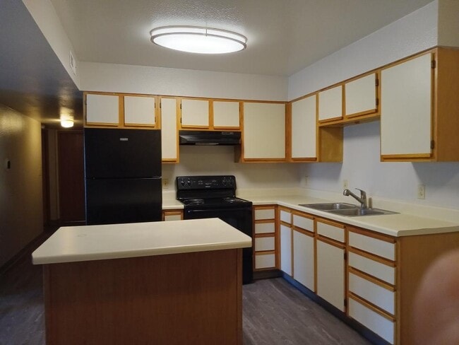 Photo - Broadway Place