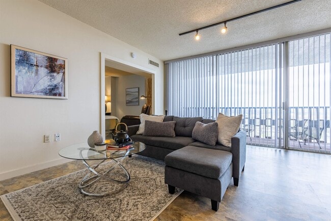 Photo - 700 E 9th St Condo Unit 13F