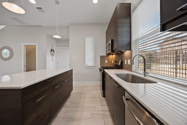 Photo - 2314 Gagne St