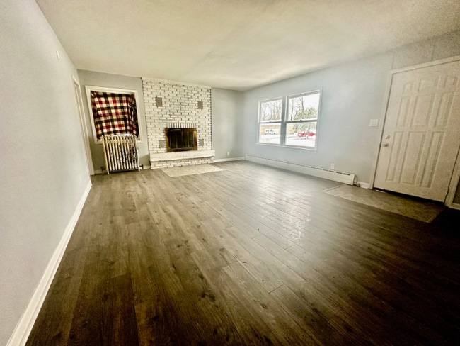 Photo - 680 Stamp Dr