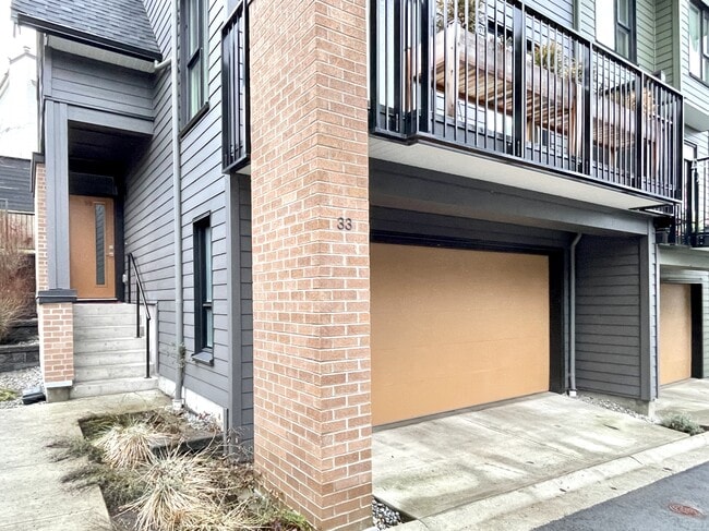 Photo - 1228 Hudson St