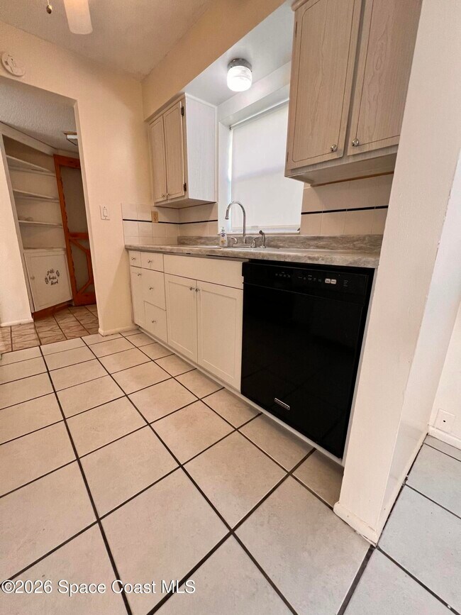 Photo - 190 E Olmstead Dr Unidad H1