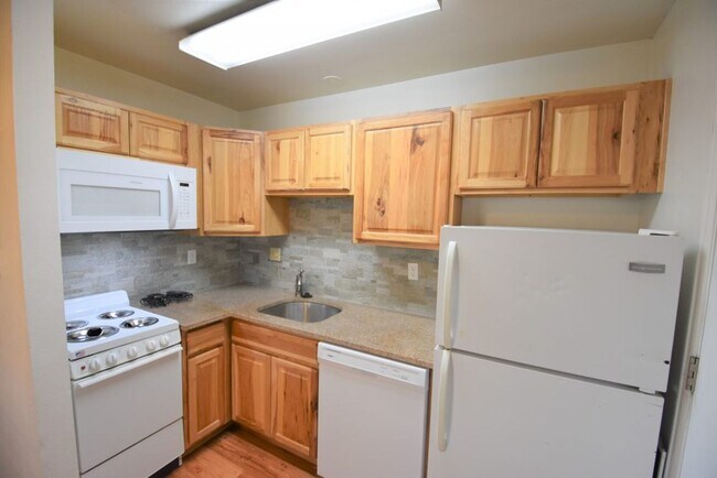 Photo - 1 bd apt in 7 unit complex on The Hill. Unit 7