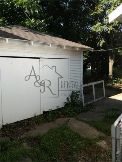 Photo - 115 W Jackson St