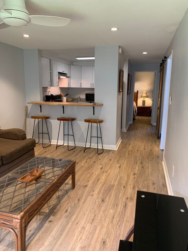 Photo - Gorgeous clean and modern furnished 2/2 lowest level Kihei Shores Unit!