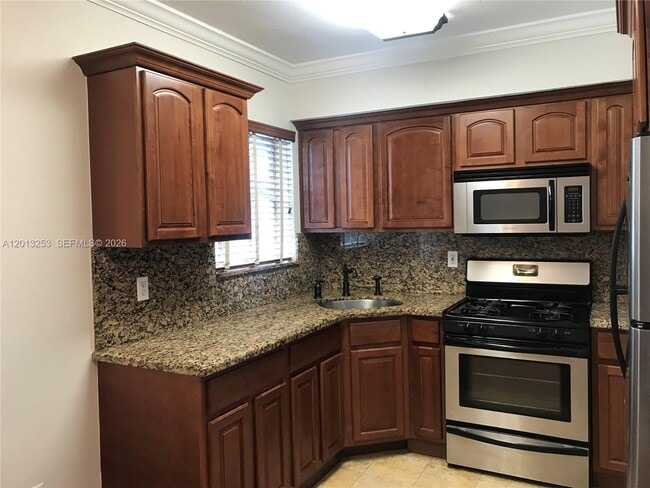 Photo - 35 Antilla Ave Unit 2