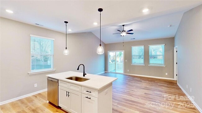 Photo - 2504 Pitts Dr