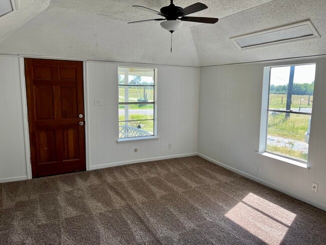 Photo - 501 W Elm St