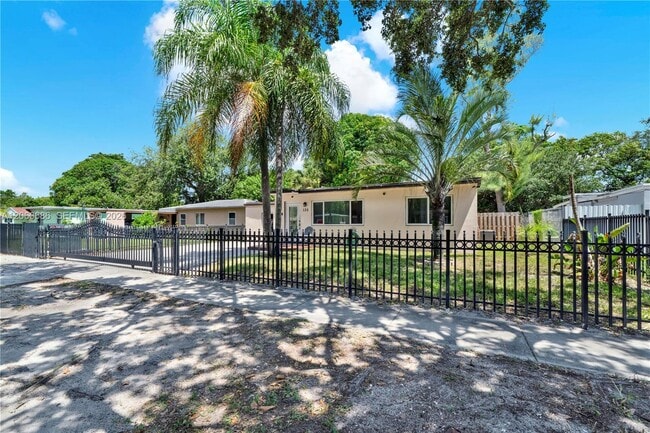 Photo - 135 NW 121st St