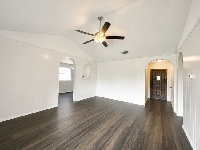 Photo - Gorgeous 3/2 recently renovated in homey neighborhood