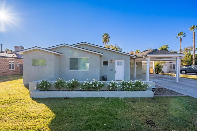 Fully Remodeled 3 Bed 2 Bath + Workshop wi... - Fully Remodeled 3 Bed 2 Bath + Workshop wi... House