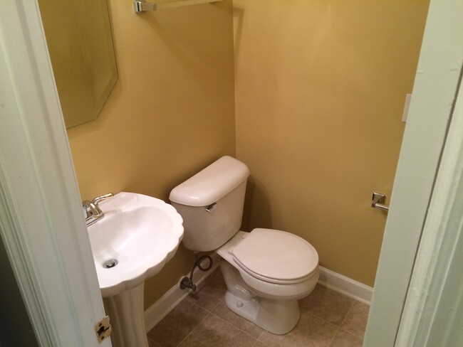 Photo - 3320 Lakeside Pl