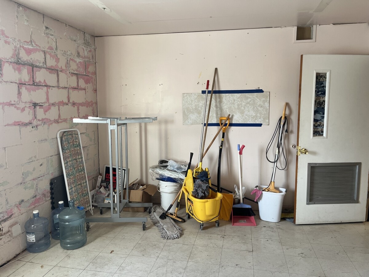 Photo - 5701 NW Radial Hwy Unidad #3