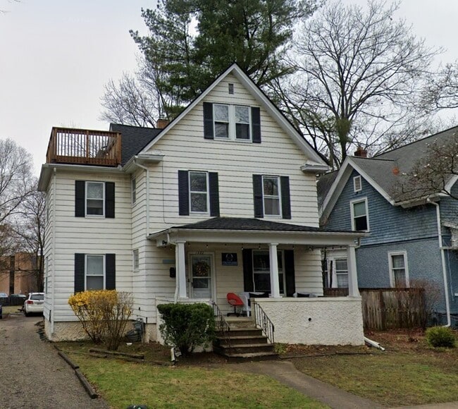 Building Photo - 1322 S Forest Ave Unit 1322-3