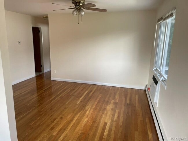 Photo - 33 Graywood Rd