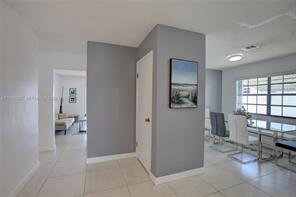 Photo - 482 SE 4th Ave