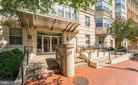 1111 11th St NW
