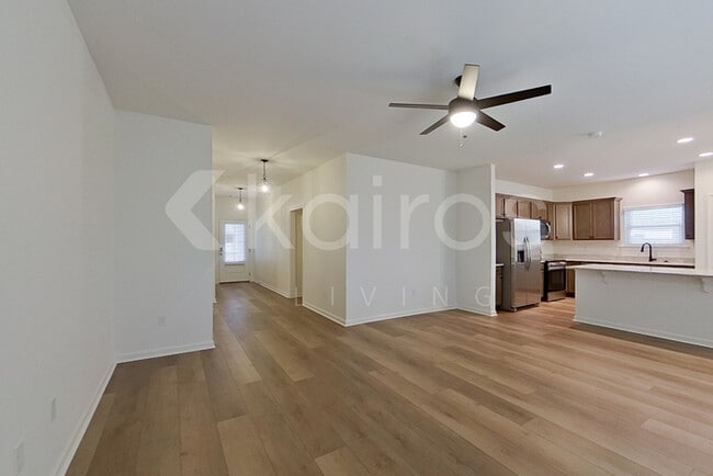 110 Hendrix Rd