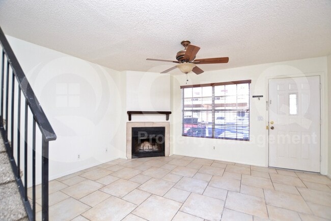 Photo - 4601 N 102nd Ave