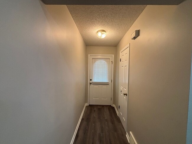 3104 Ingleside Dr