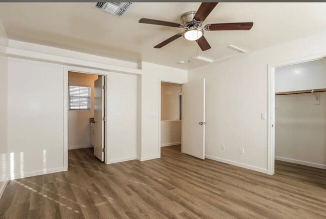 Photo - 4210 N 113th Dr