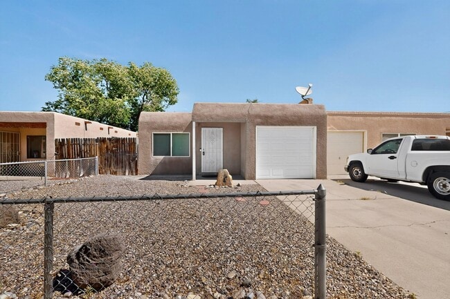 Photo - 5013 Argus Ave NW
