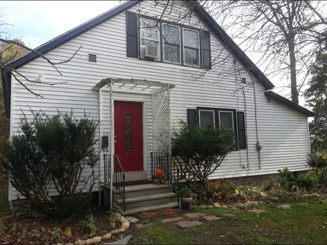 Building Photo - 1087 N Hoosac Rd