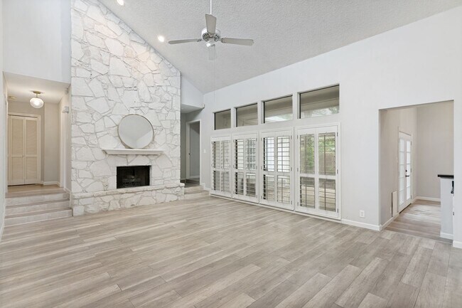Photo - RENOVATED 3-BEDROOM HOME IN BRAUN STATION