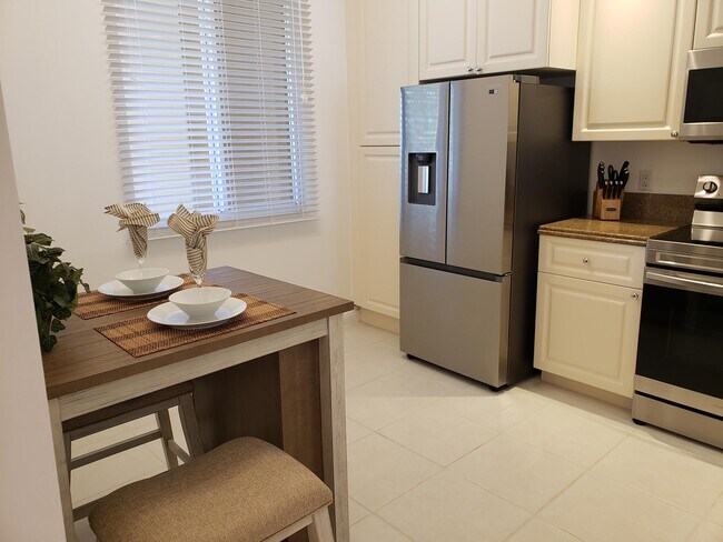 Photo - 10 Harbour Isle Dr E Unit 204