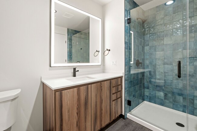 Photo - 150 W Maypole Ave