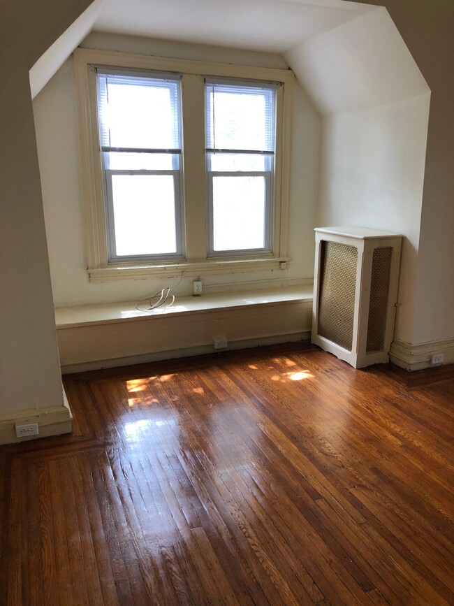 Photo - 3827 Walnut St Apartments Unit 3 F