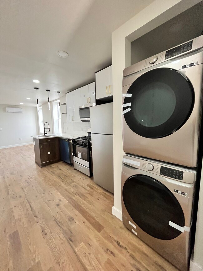 131 Hancock Ave 1R - 132 Hancock Ave Unit 2R