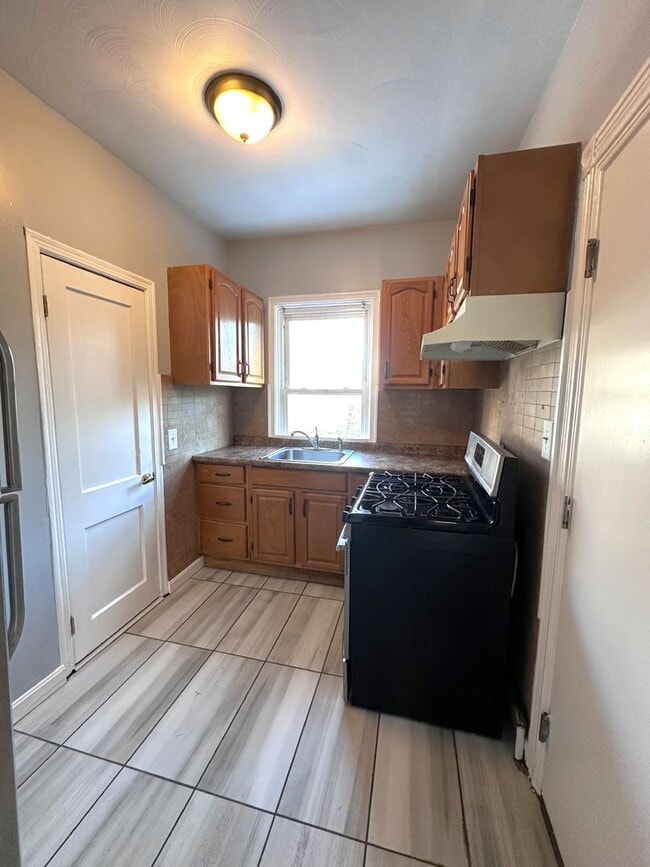 Photo - 343 Broadway Unit 2R