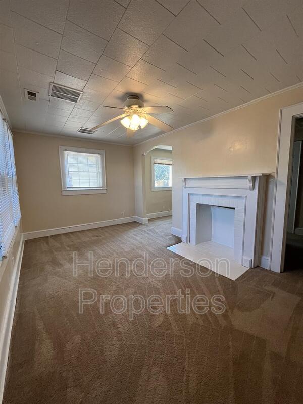 Photo - 135 Bradford Dr