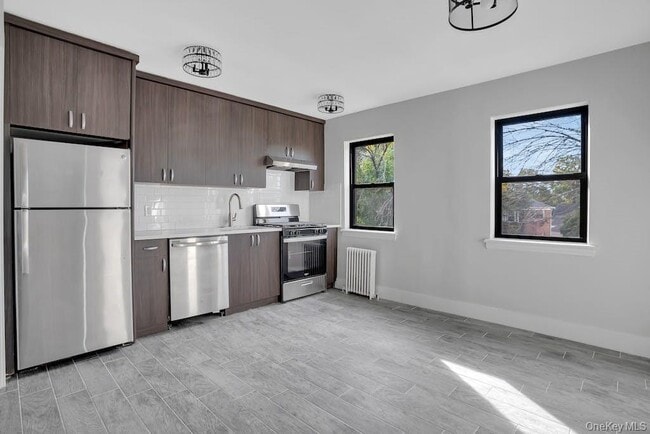 Photo - 103 Lawson St Unit D
