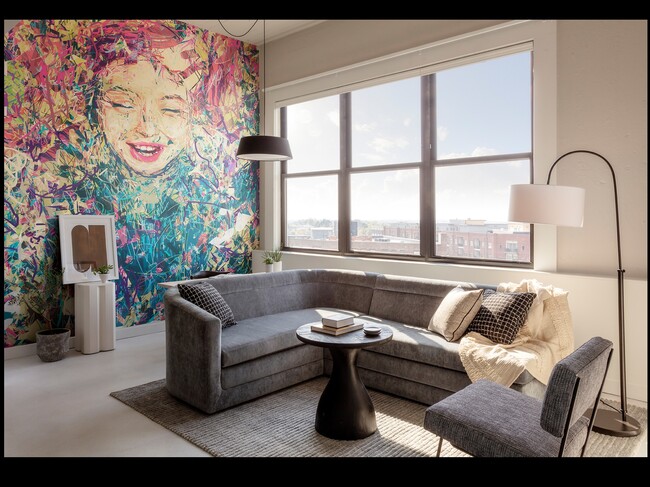 Sala de estar con vista - Lofts at Centennial Yards South