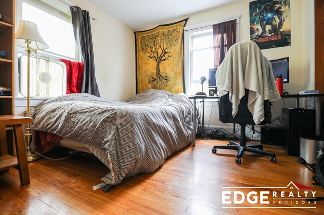 Photo - 22 Lyne Rd Unit 2