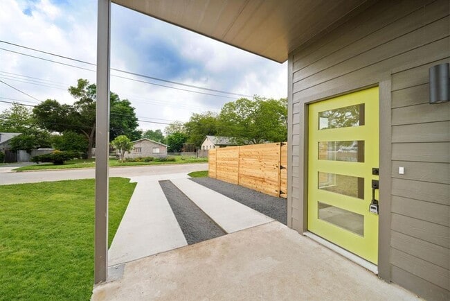 Photo - 8507 Hathaway Dr