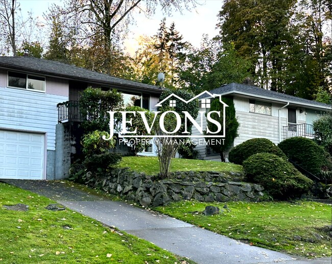 Photo - Move-In Ready Gem in Seattle