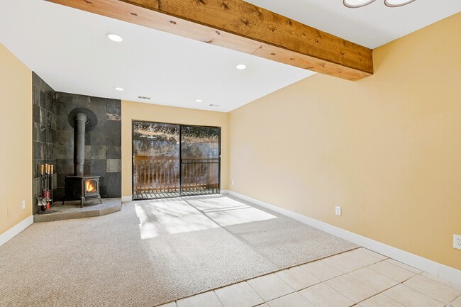 Photo - 1901 Clear Creek Dr