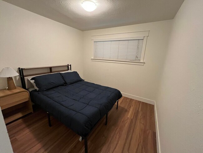 1370 High St Unit #E