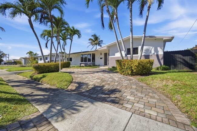 Photo - 1871 NE 186th St