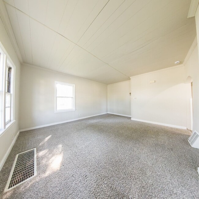 Photo - Cozy 2 Bedroom 1 Bath