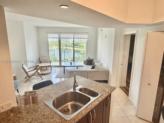 Photo - 20000 E Country Club Dr Unit 612